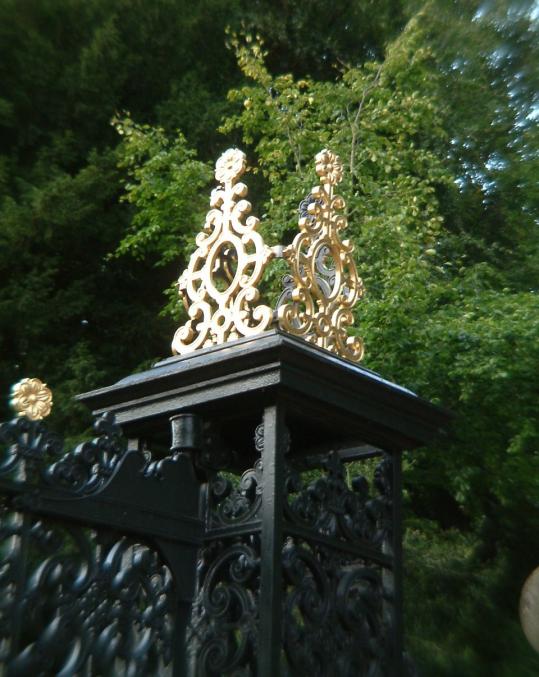 Catton Park Gates, Norwich: The gates were repainted and the crowns re-gilded